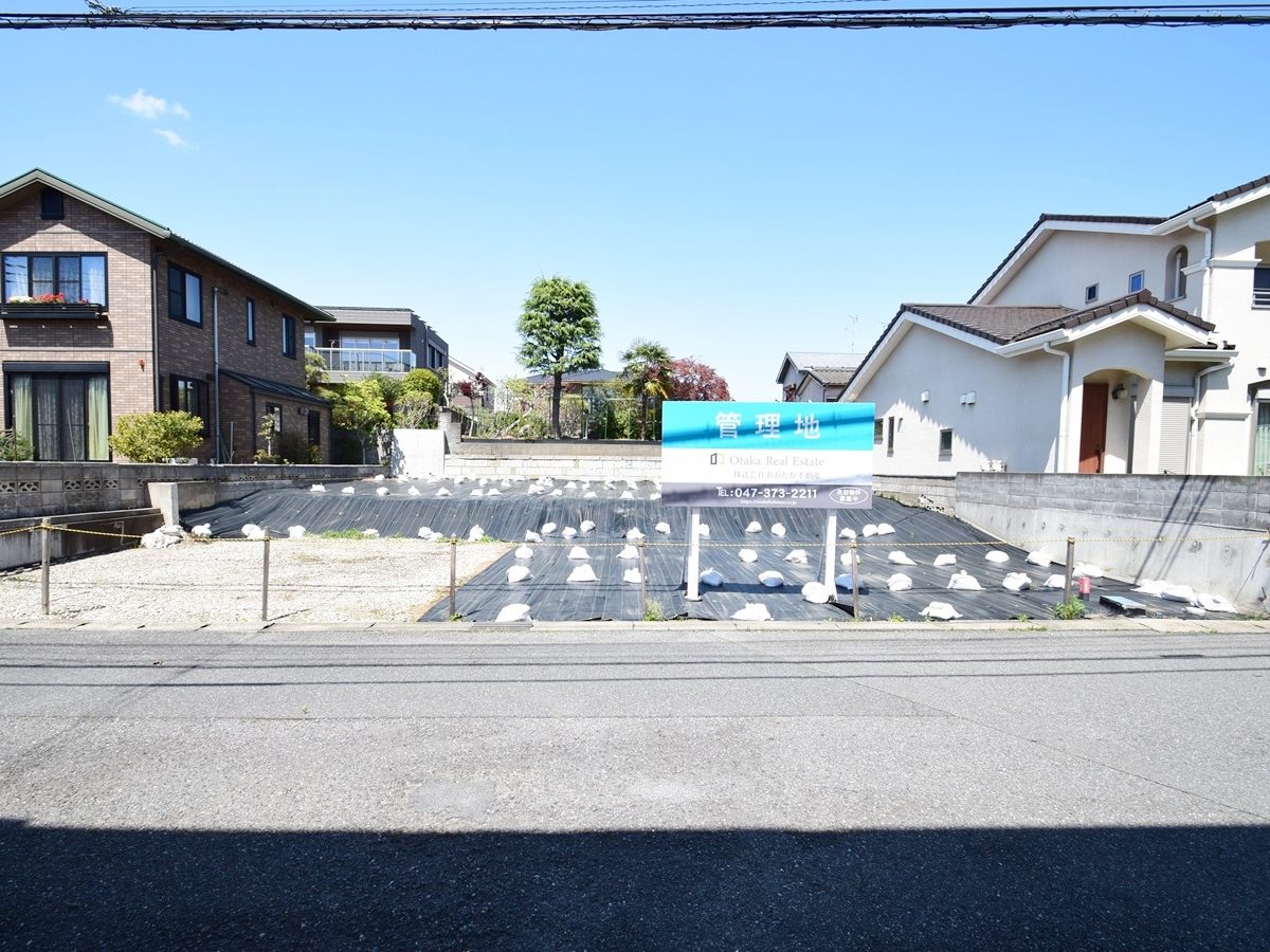 風致地区の高台邸宅地に住まう(市川市)